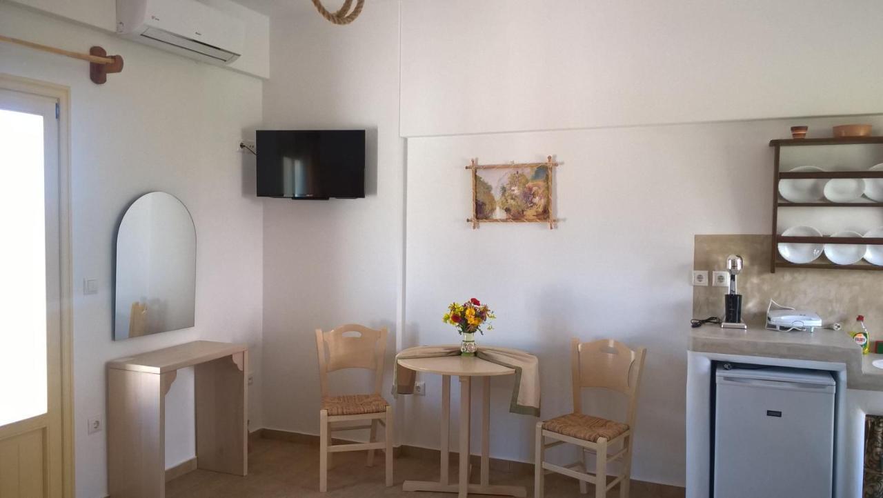 Apartamento Gyrouli 1 Pera Gyalos Exterior foto