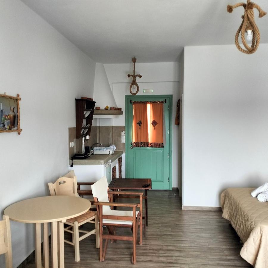Apartamento Gyrouli 1 Pera Gyalos Exterior foto